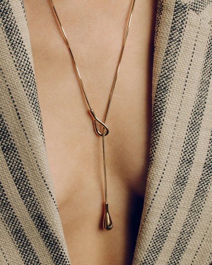 Aira Long Necklace